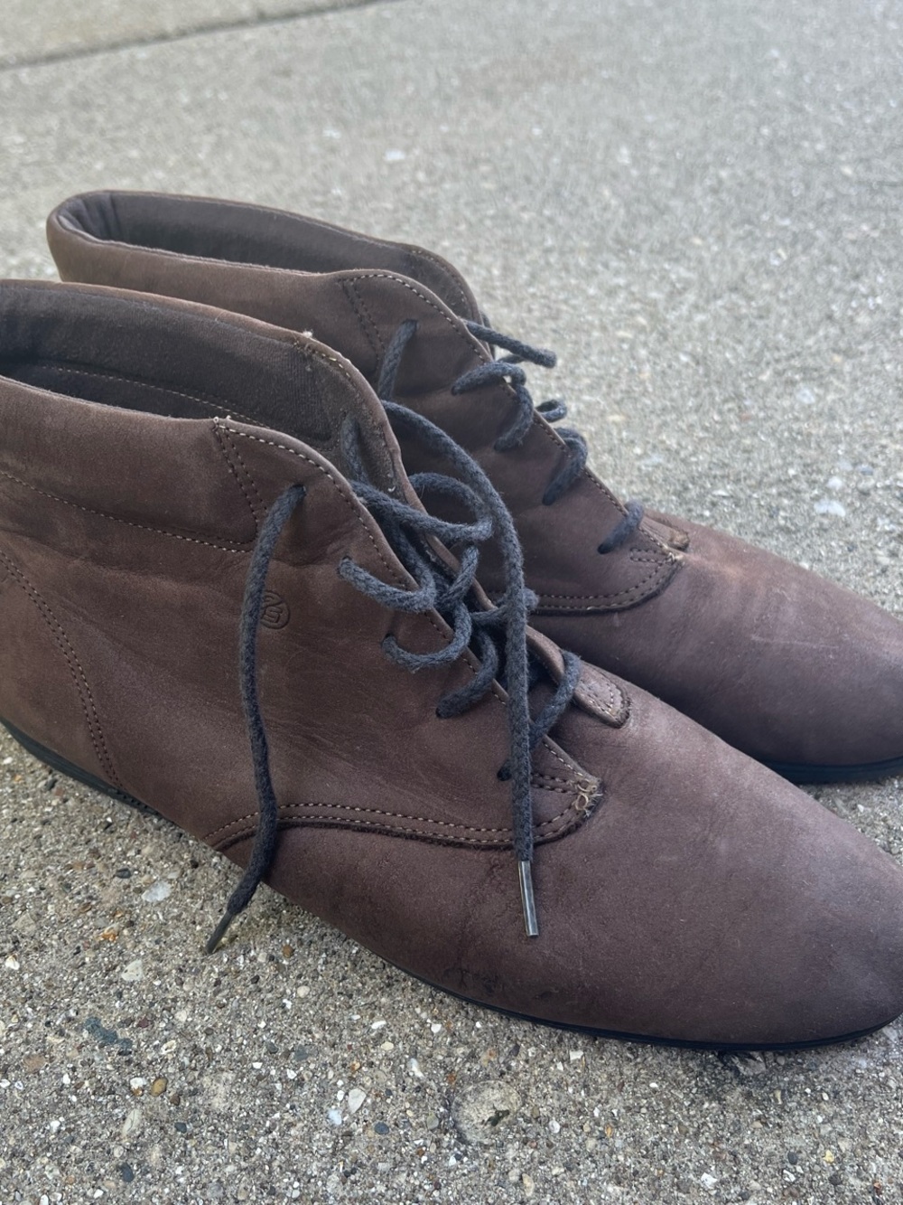 90s Brown Suede Lace-Up Ankle Boots